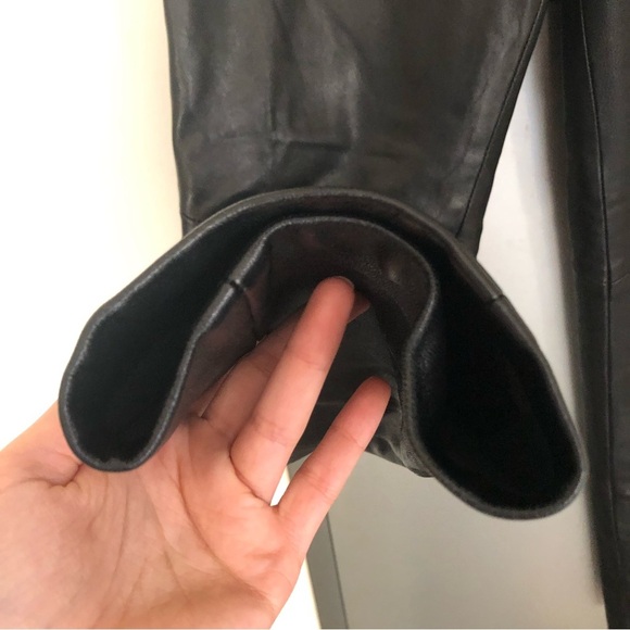 Danier Genuine Leather Trousers (size 2) - Picture 8 of 16